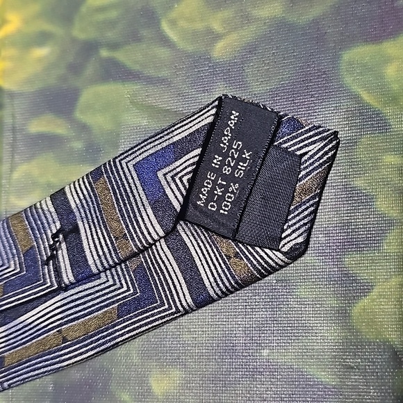 Jhane Barnes Organic Fabric Silk Tie - Picture 6 of 6